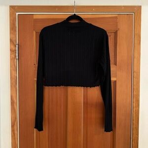 Aeropostale Black Long Sleeve Crop Top